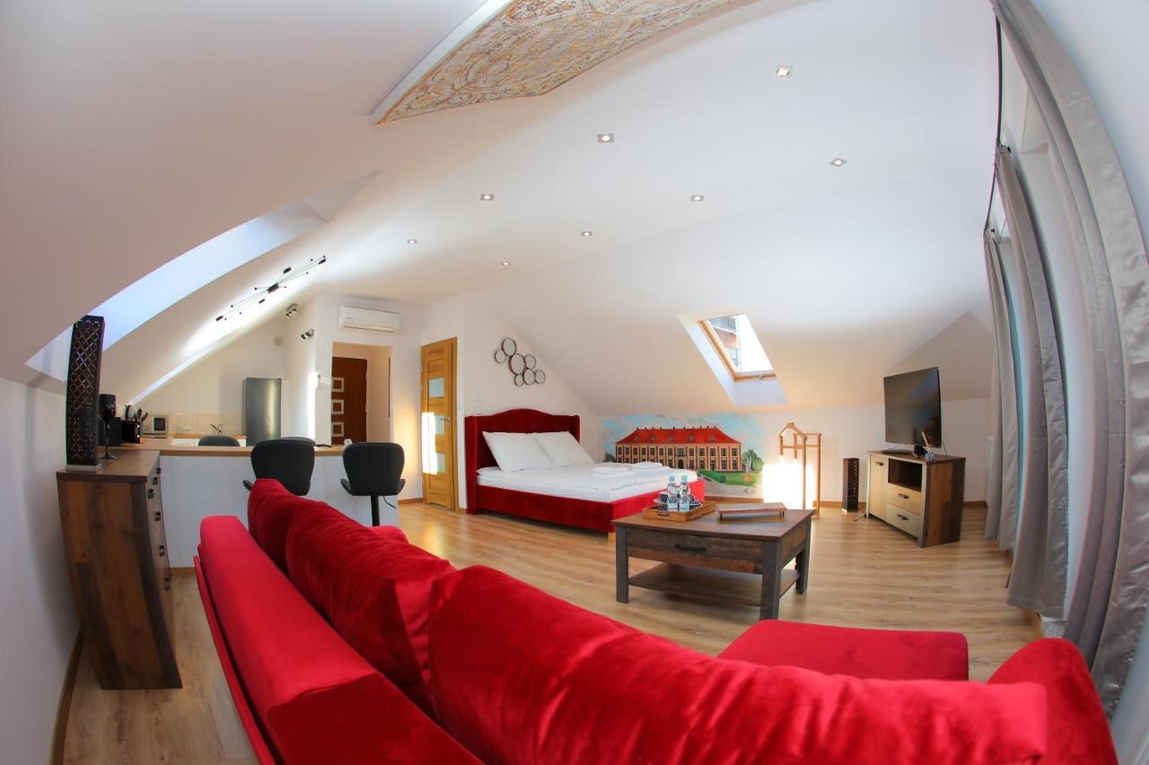 Apartament Ksiazecy Klimatyzacja Żagań Esterno foto
